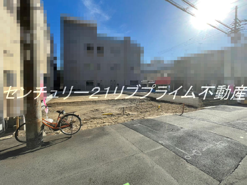 南巽駅 徒歩22分 構造:木造土地面積:98.12平米 ( 29.68坪 ) 建物面積:101.65平米 ( 30.74坪 )